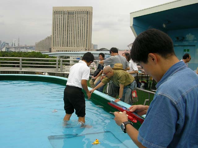休憩時間の水もの遊び。その３８